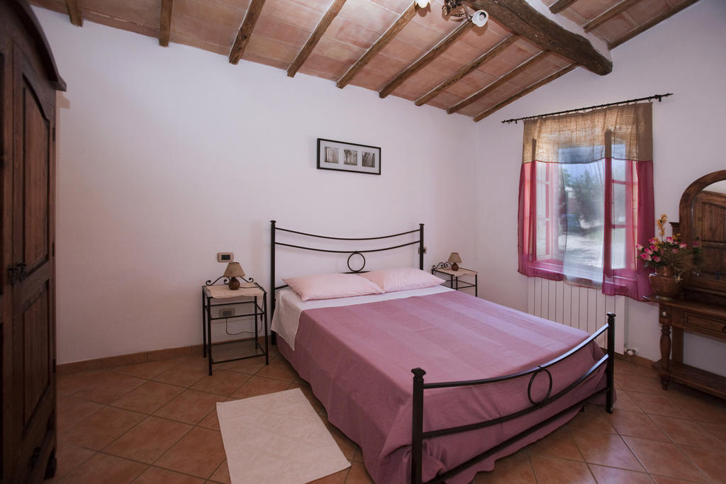 Agriturismo Podere Olivello In Val D'Orcia Montalcino Quarto foto